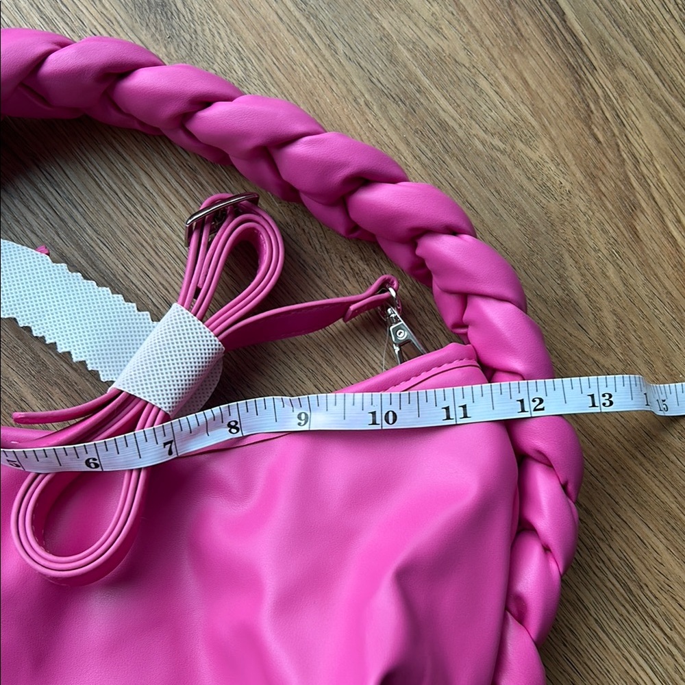 Steve Madden Pink Shoulder Bag with Braided Handle and Crescent Shape - Picture 6 of 7